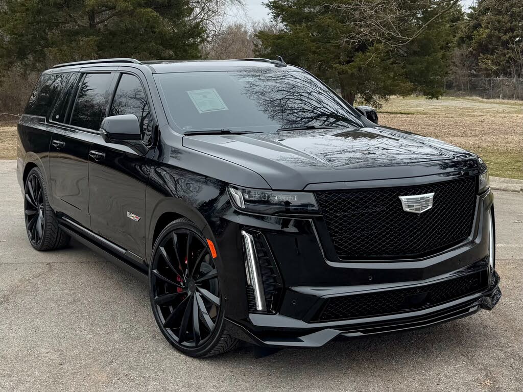 
								Cadillac Escalade-V ESV 4WD full									