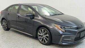 Toyota Corolla SE FWD