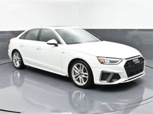 Audi A4 quattro Premium Plus S Line 45 TFSI AWD