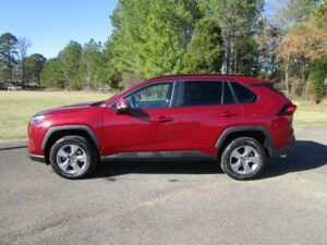 Toyota RAV4 XLE FWD