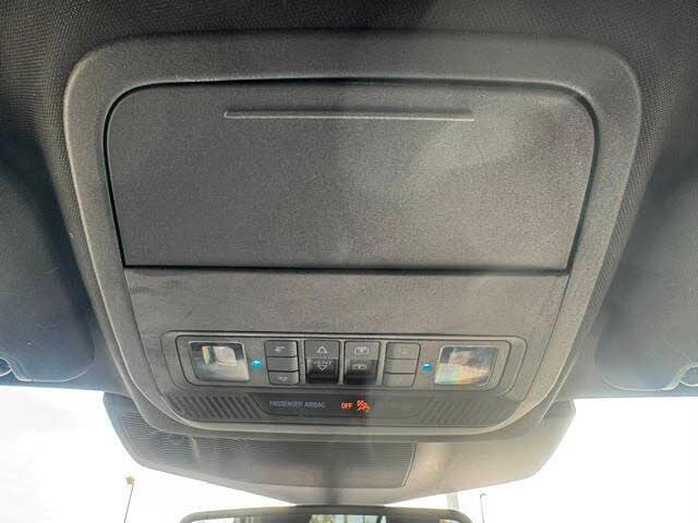 
								Ford Explorer Platinum AWD full									
