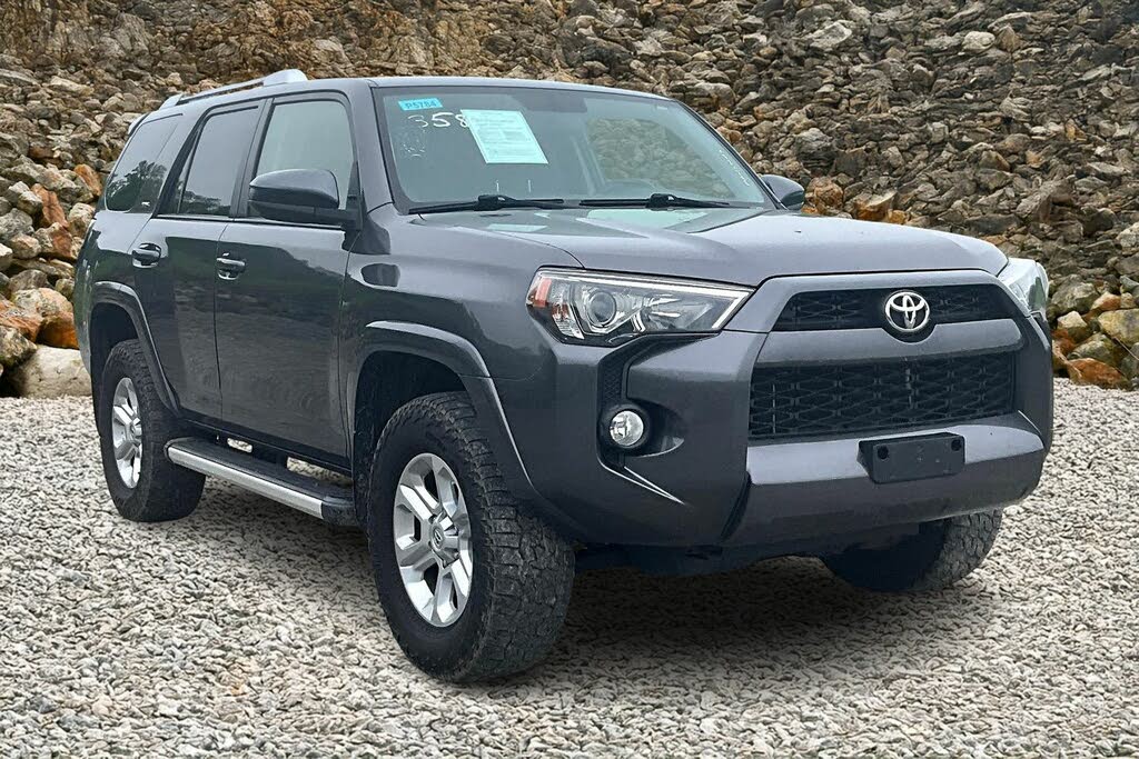 
								2018 Toyota 4Runner SR5 4WD full									