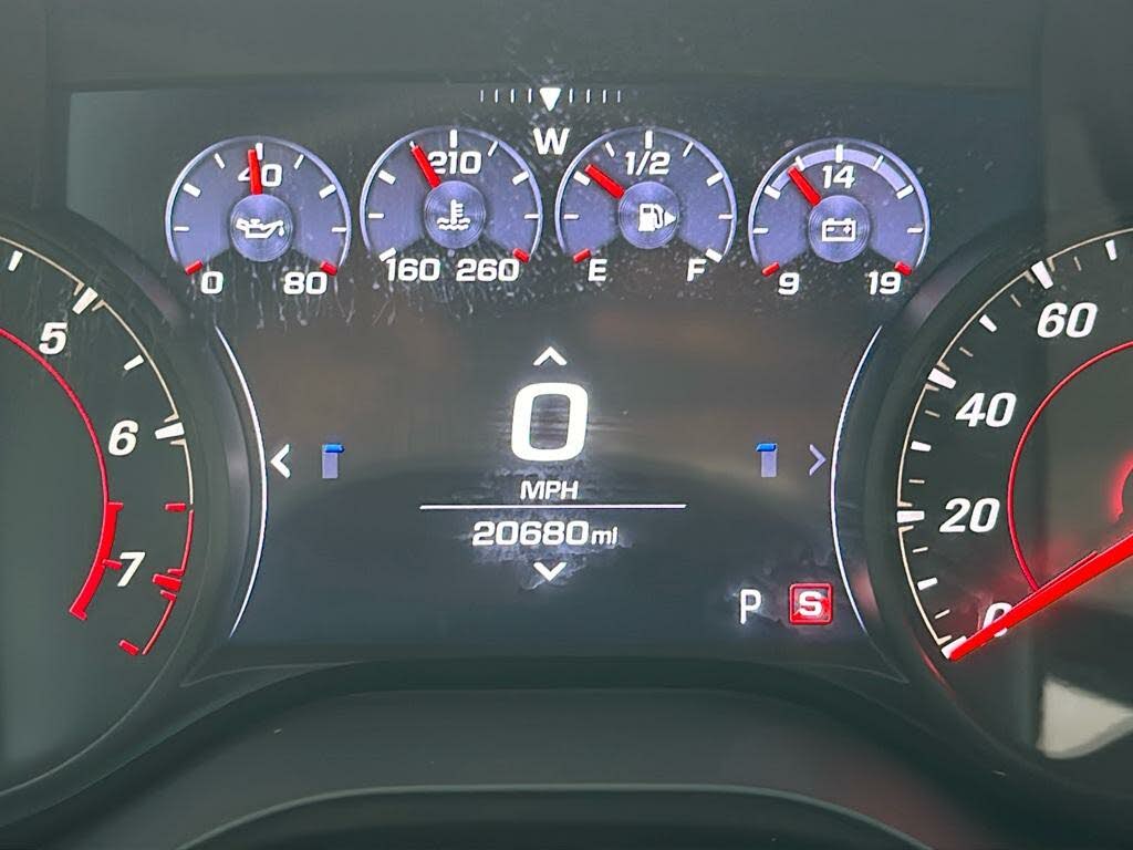 
								Chevrolet Camaro 2SS Coupe RWD full									