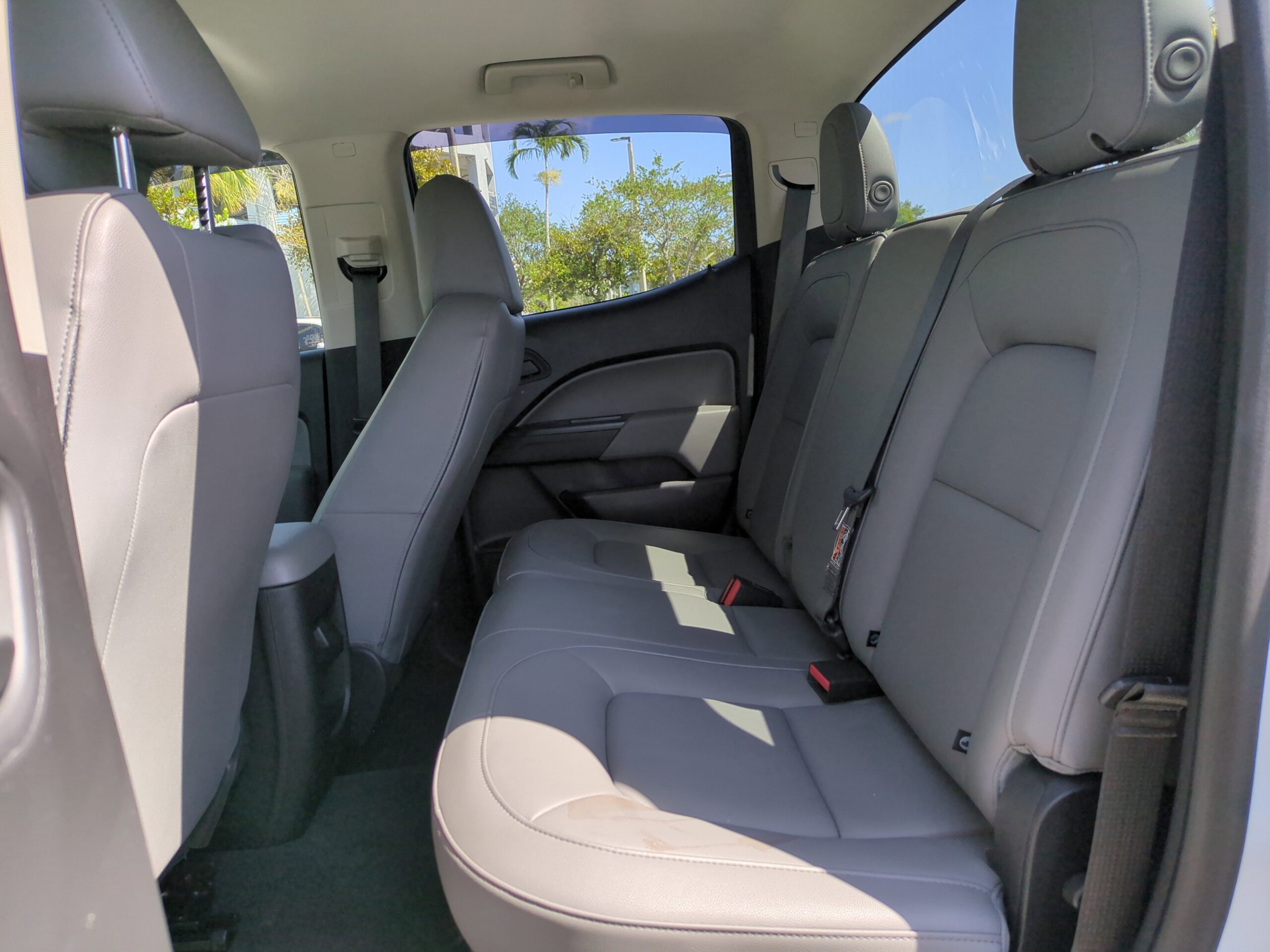 
								2019 Chevrolet Colorado 2WD full									