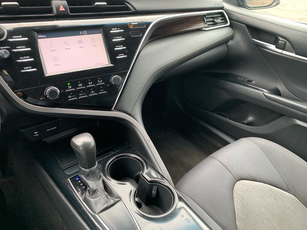 
								2018 Toyota Camry L full									