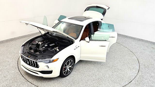 
								Maserati Levante GT AWD full									