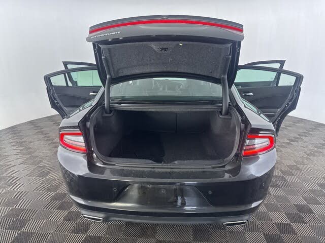 
								2022 Dodge Charger SXT RWD full									