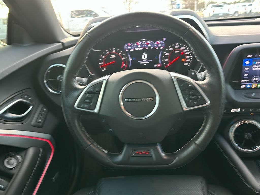 
								Chevrolet Camaro 2SS Coupe RWD full									