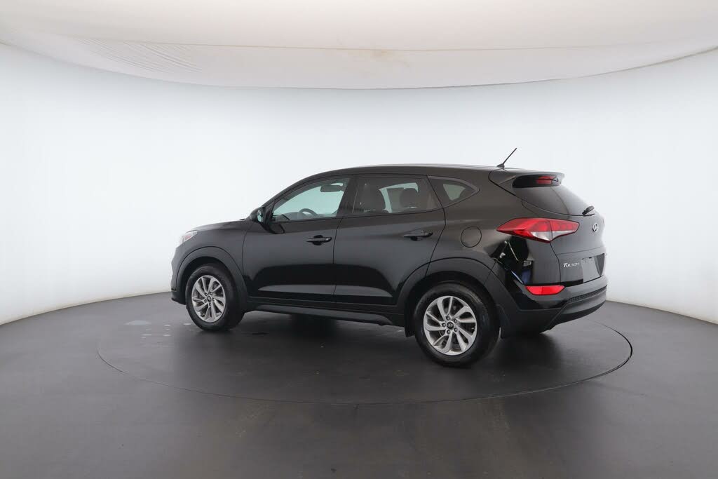 
								Hyundai Tucson 2.0L SE AWD full									