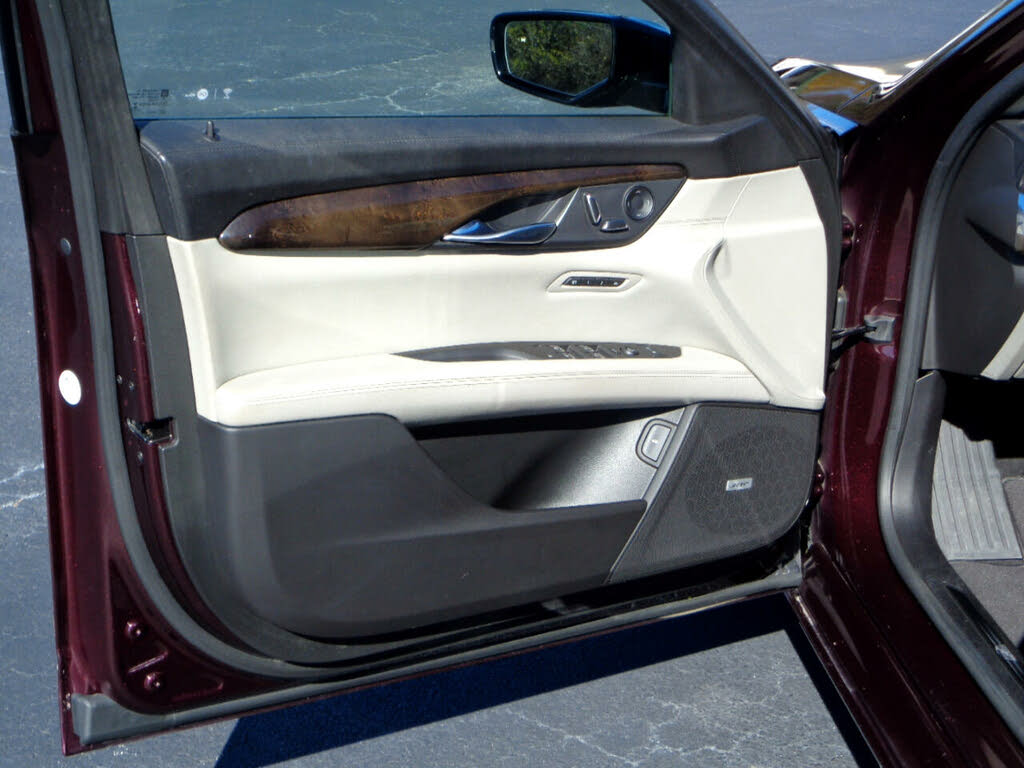 
								Cadillac CT6 3.6L Luxury full									