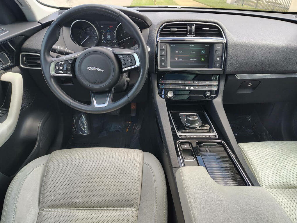 
								Jaguar F-PACE 35t Prestige AWD full									