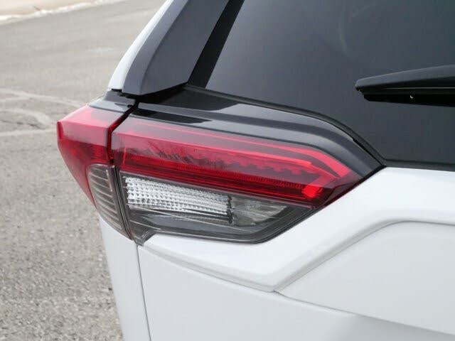 
								Toyota RAV4 Hybrid XLE AWD full									