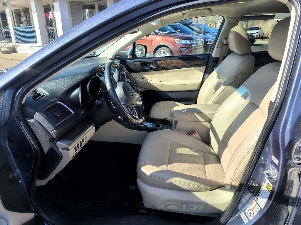
								Subaru Outback 2.5i Limited full									