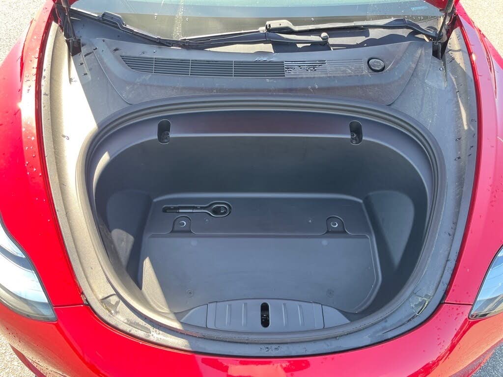 
								Tesla Model 3 Long Range AWD full									