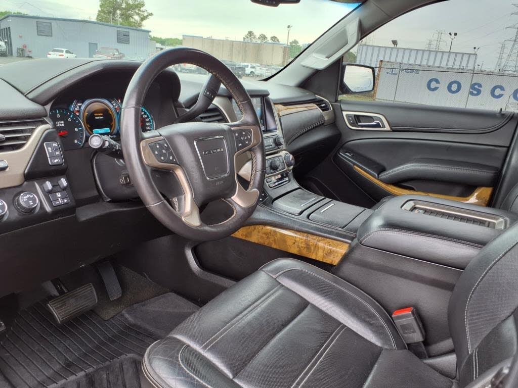 
								GMC Yukon Denali full									
