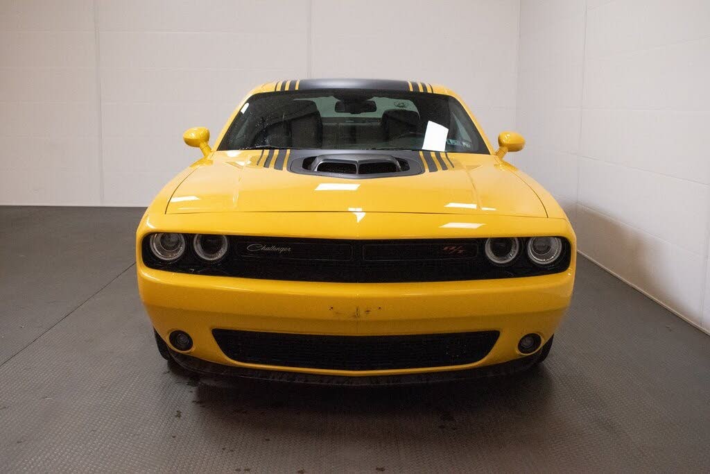 
								Dodge Challenger R/T Shaker RWD full									