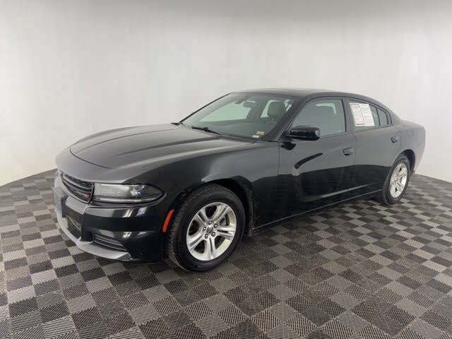 
								2022 Dodge Charger SXT RWD full									