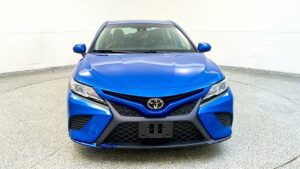 2019 Toyota Camry SE FWD