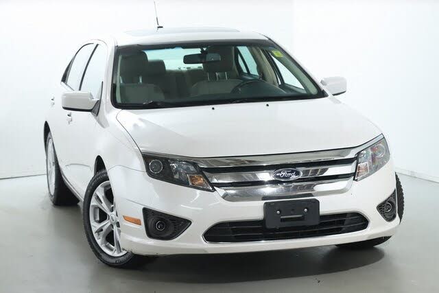 
								2012 Ford Fusion SE full									