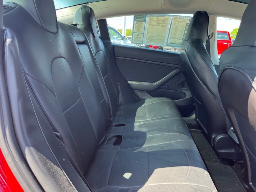 
								Tesla Model 3 Long Range AWD full									