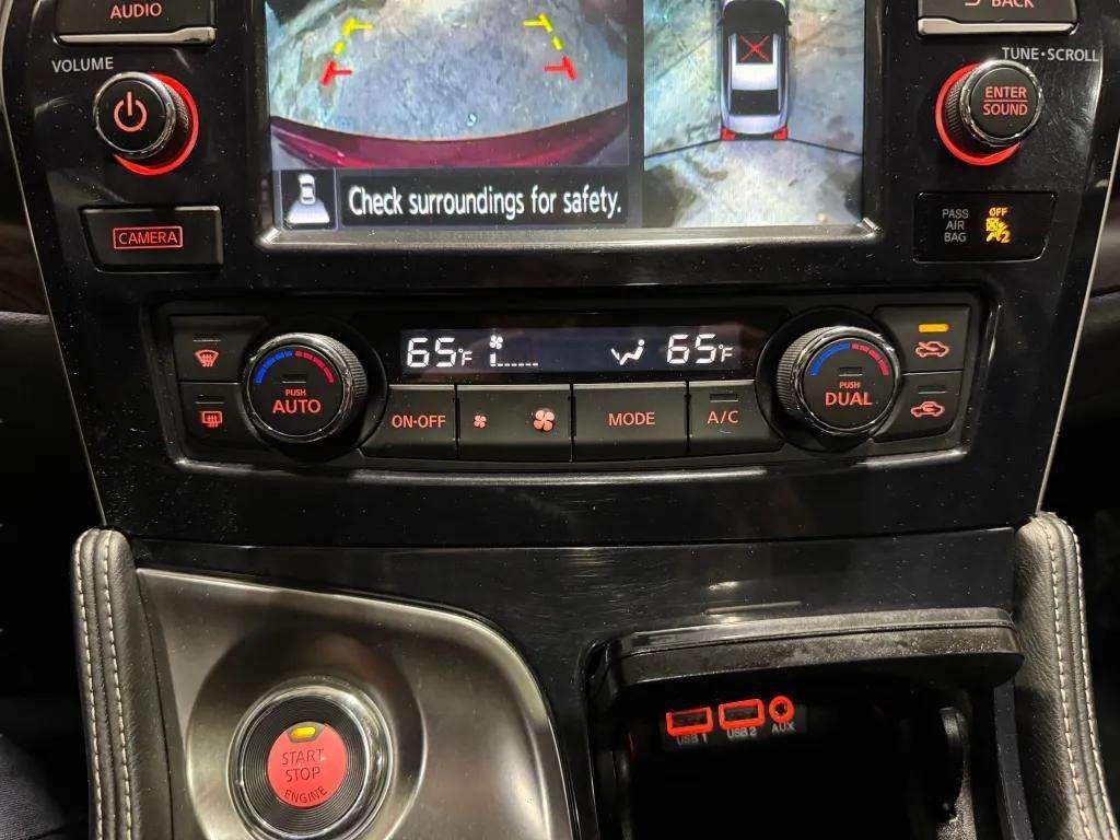 
								Nissan Maxima Platinum With Navigation full									
