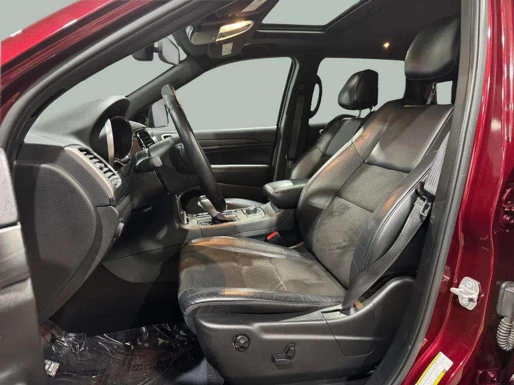 
								Jeep Grand Cherokee Altitude 4WD full									