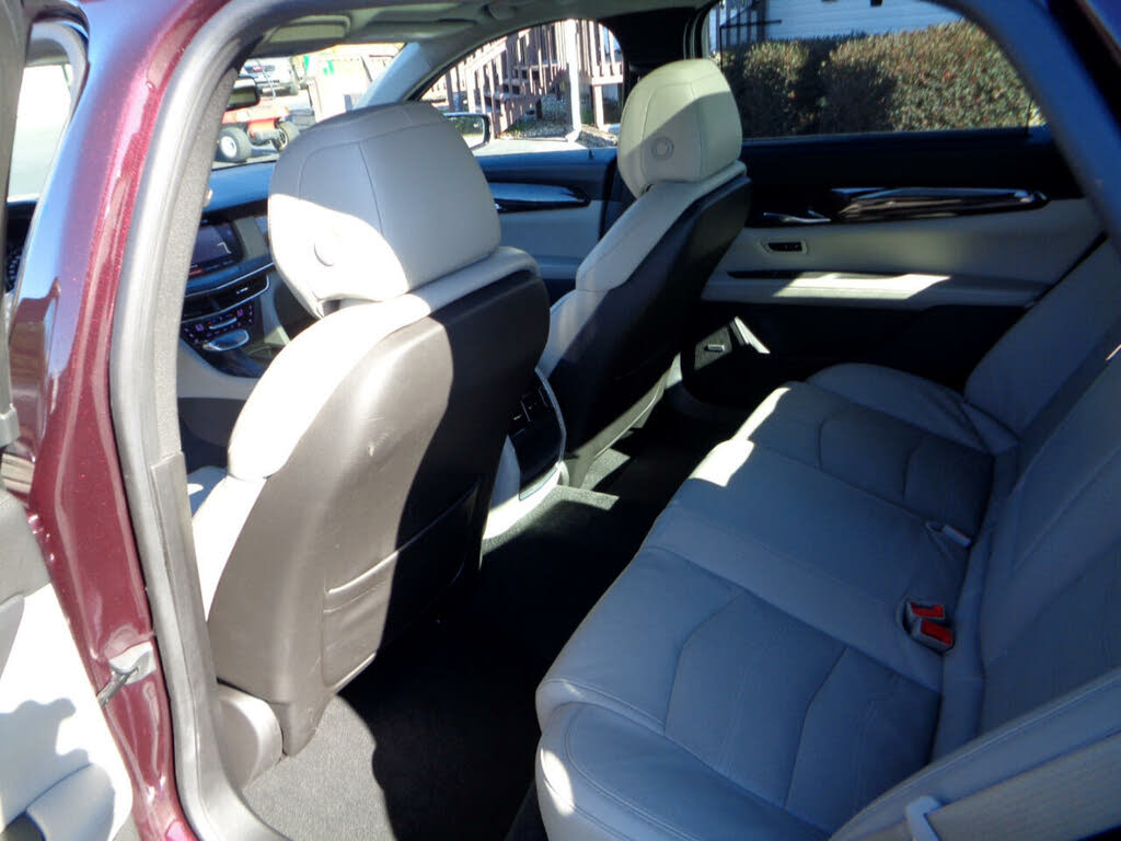 
								Cadillac CT6 3.6L Luxury full									