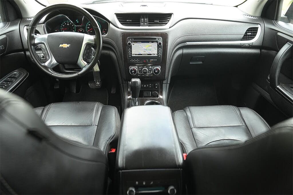 
								Chevrolet Traverse 2LT full									
