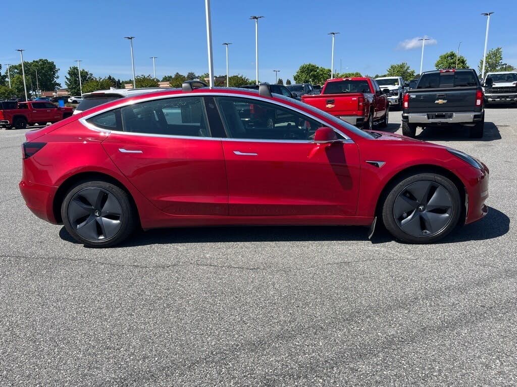 
								Tesla Model 3 Long Range AWD full									
