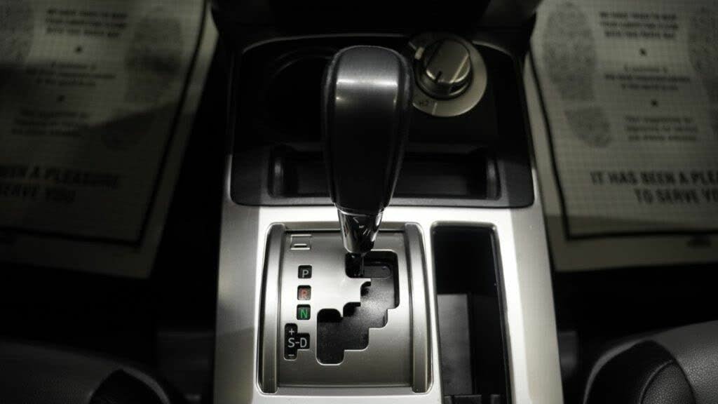 
								Toyota 4Runner SR5 Premium 4WD full									
