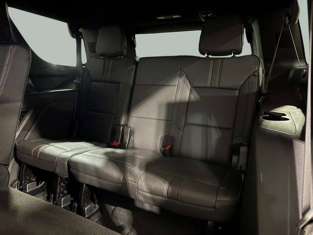 
								Chevrolet Tahoe RST Four Wheel Drive SUV full									