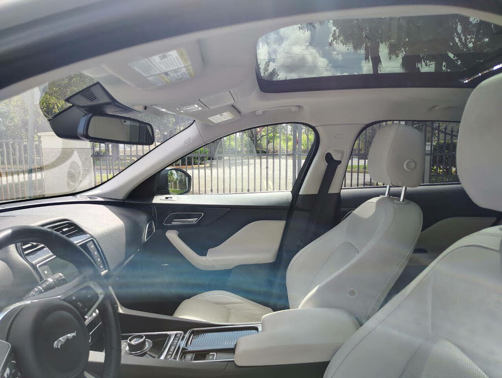 
								Jaguar F-PACE 35t Prestige AWD full									