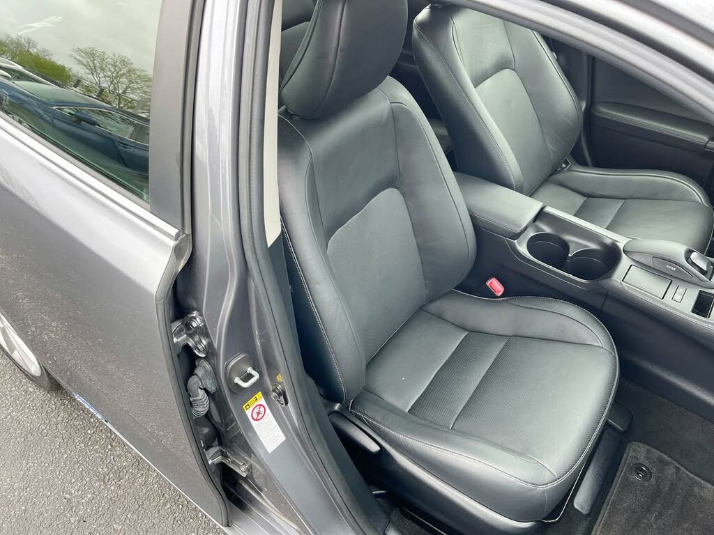 
								Lexus CT Hybrid 200h Premium FWD full									