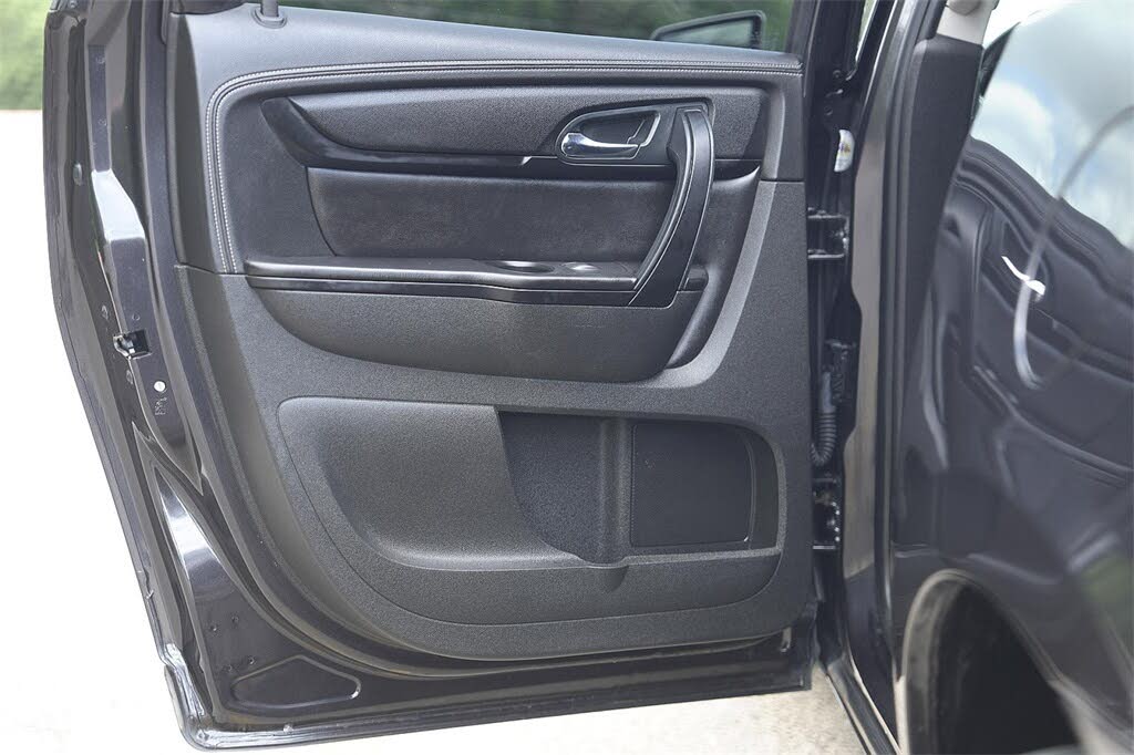 
								Chevrolet Traverse 2LT full									