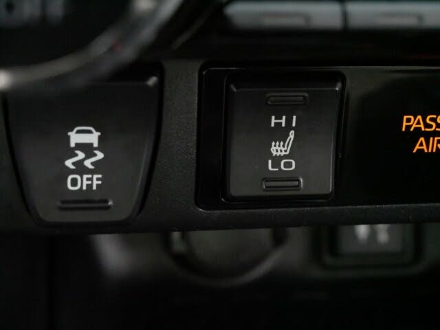 
								Toyota RAV4 Hybrid XLE AWD full									