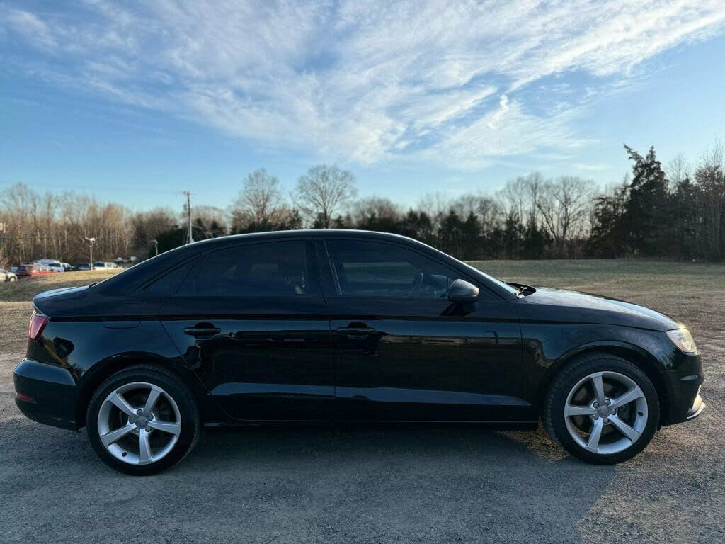 
								2016 Audi A3 2.0T quattro Premium Sedan AWD full									