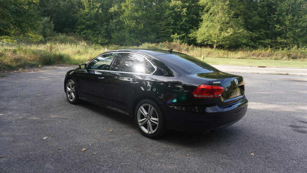
								2014 Volkswagen Passat SE full									
