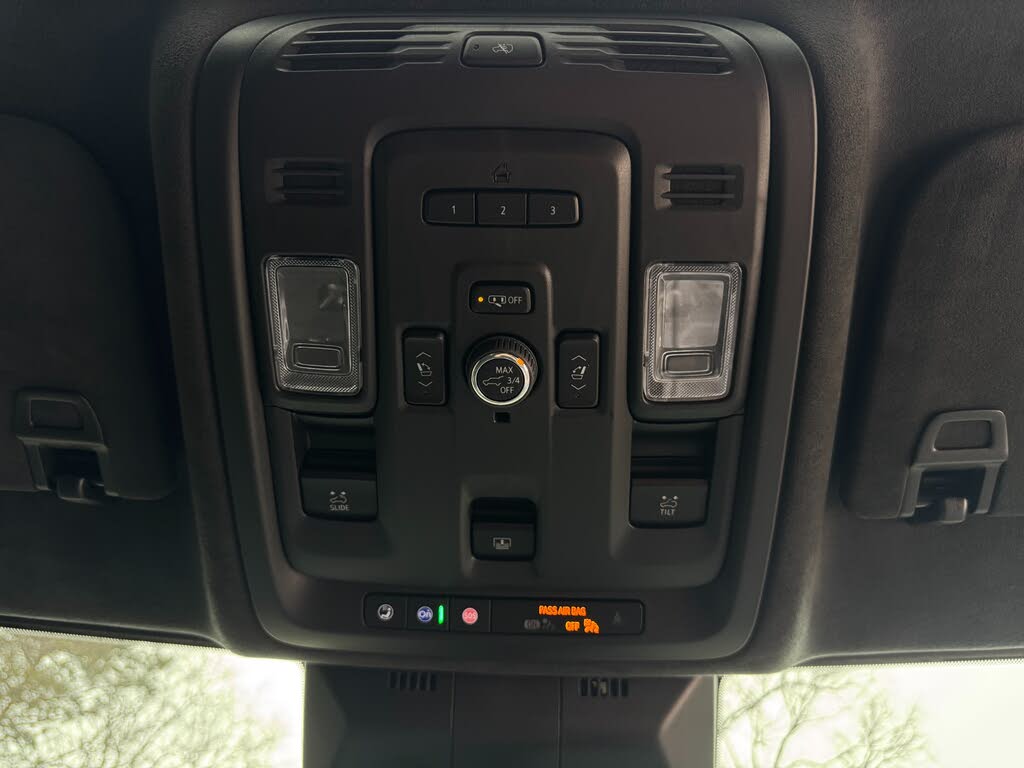 
								Cadillac Escalade-V ESV 4WD full									