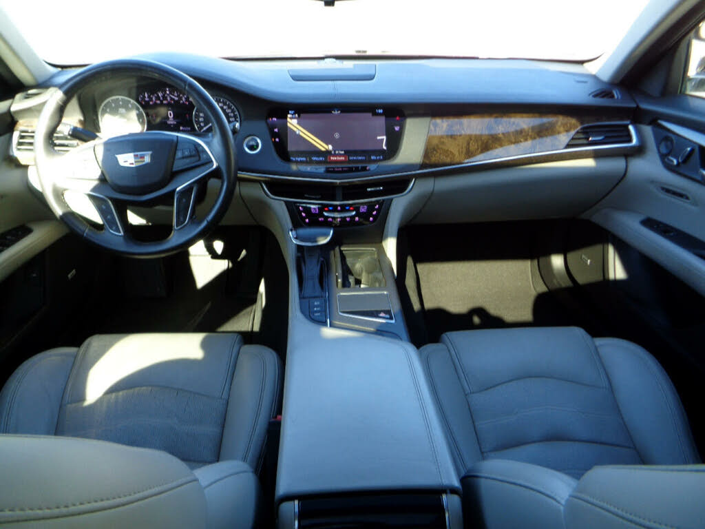 
								Cadillac CT6 3.6L Luxury full									