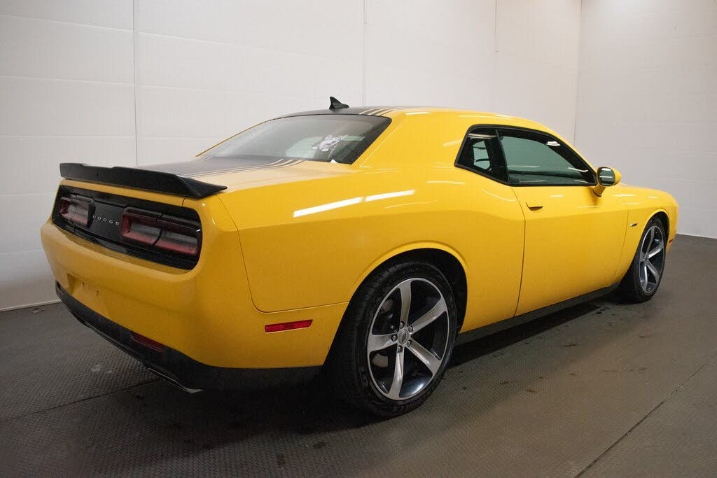 
								Dodge Challenger R/T Shaker RWD full									