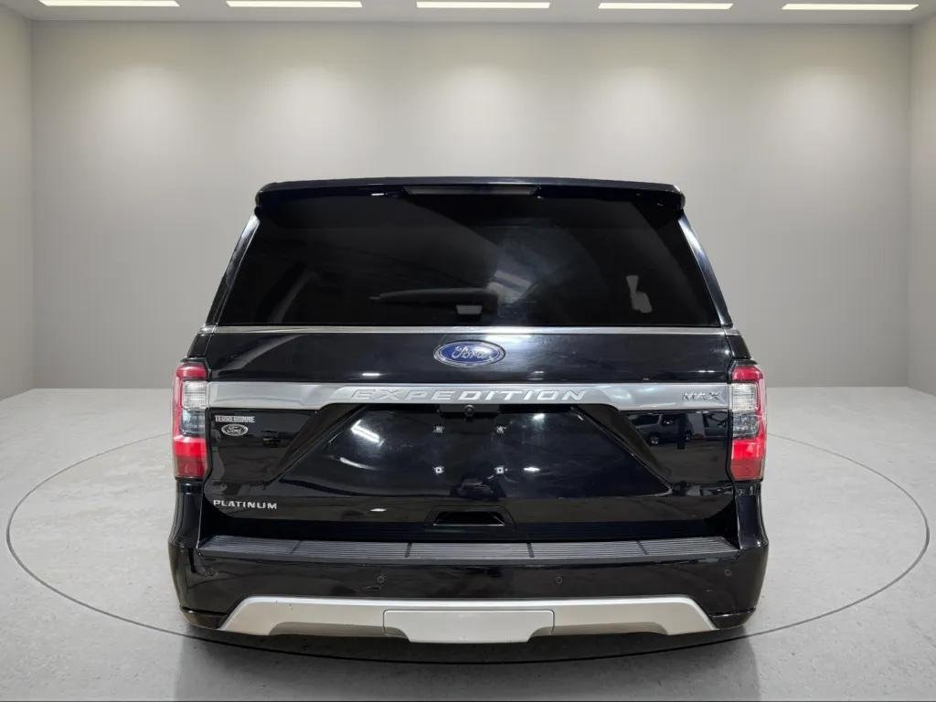 
								Ford Expedition Max Platinum With Navigation & 4WD full									