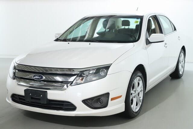 
								2012 Ford Fusion SE full									