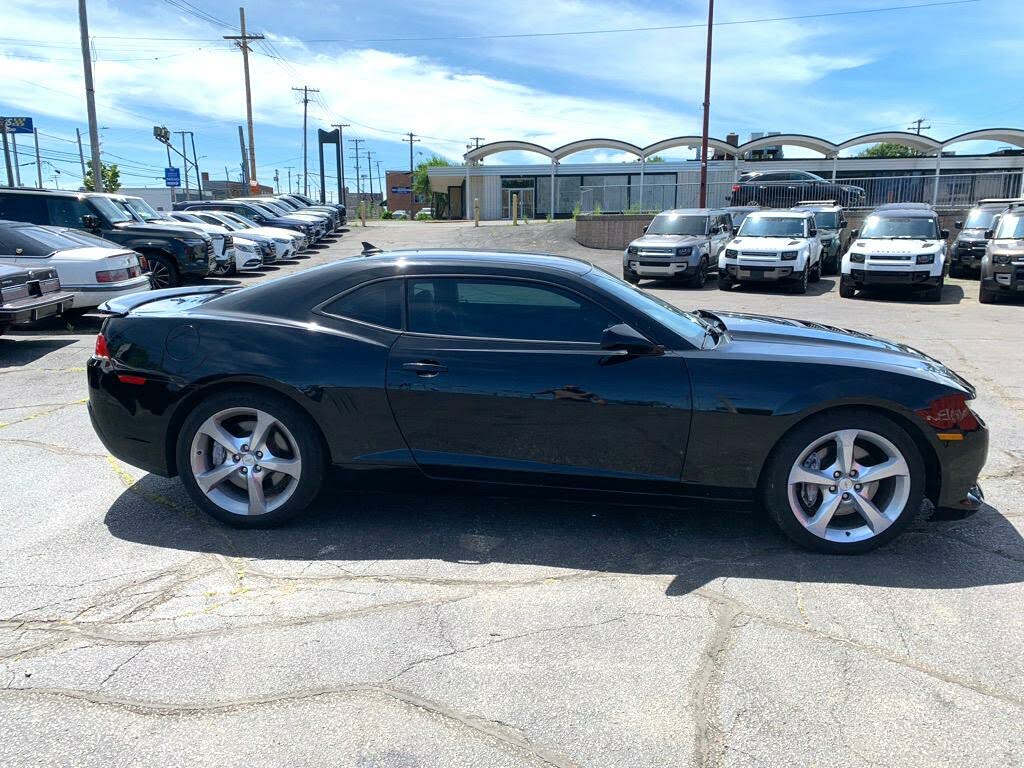 
								2015 Chevrolet Camaro 2SS Coupe RWD full									