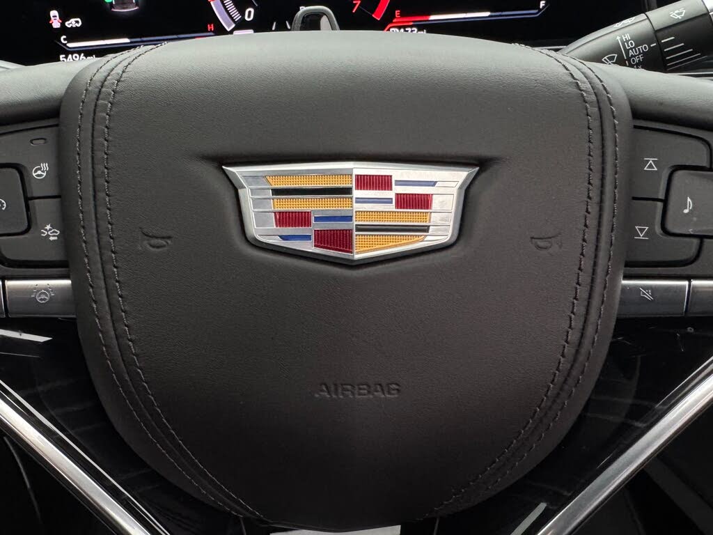 
								Cadillac Escalade-V ESV 4WD full									