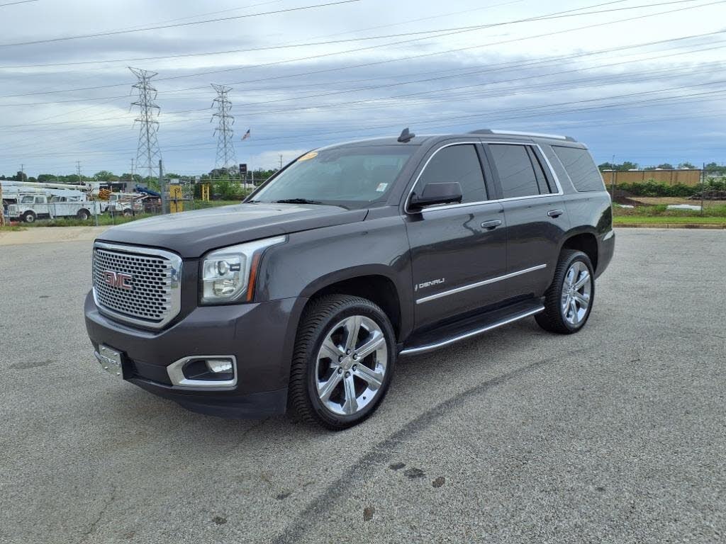 
								GMC Yukon Denali full									