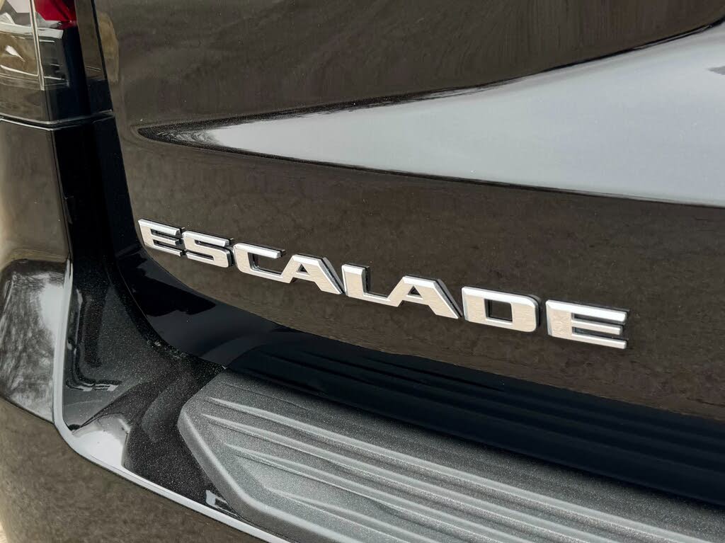 
								Cadillac Escalade-V ESV 4WD full									