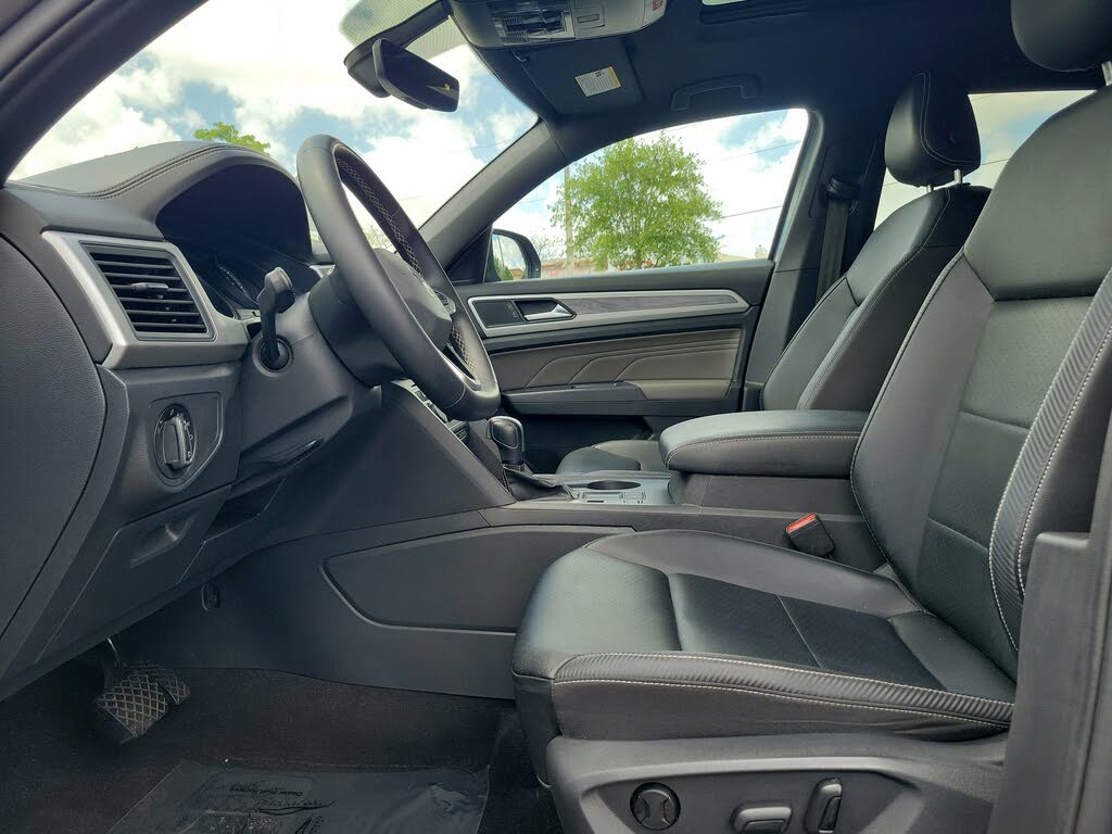 
								2021 Volkswagen Atlas Cross Sport SE FWD full									