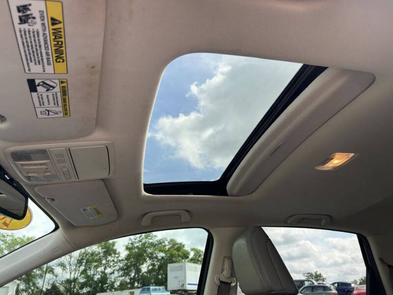 
								2015 Honda CR-V Touring full									