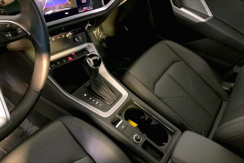 
								2021 Audi Q3 quattro Premium S Line 45 TFSI AWD full									