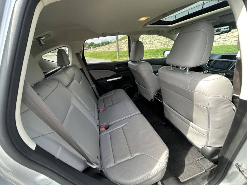 
								2015 Honda CR-V Touring full									